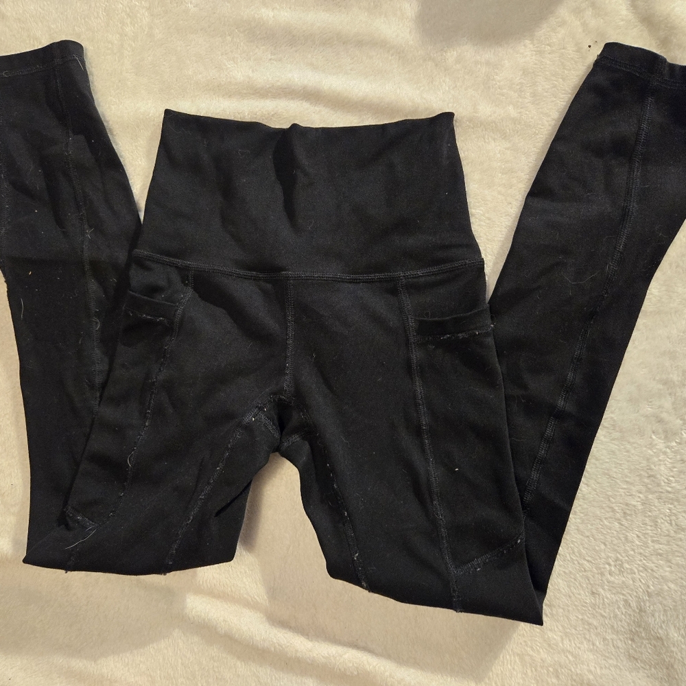Black leggings with pockets